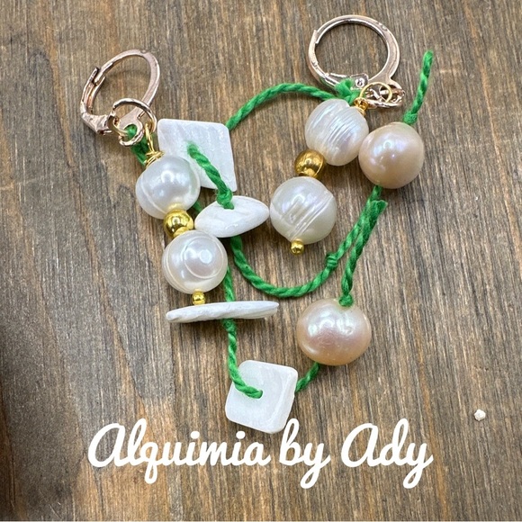 Alquimia Green and White Earrings with Beads and Ribbon freshwater pearls - Picture 2 of 3